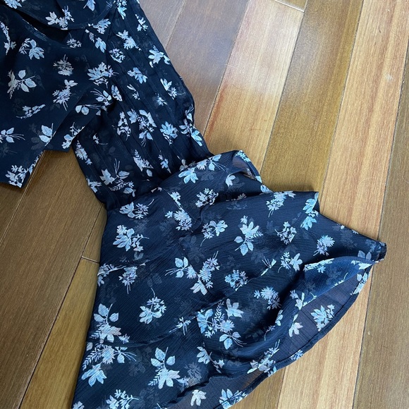 Angela Moda Blouse - Picture 4 of 6